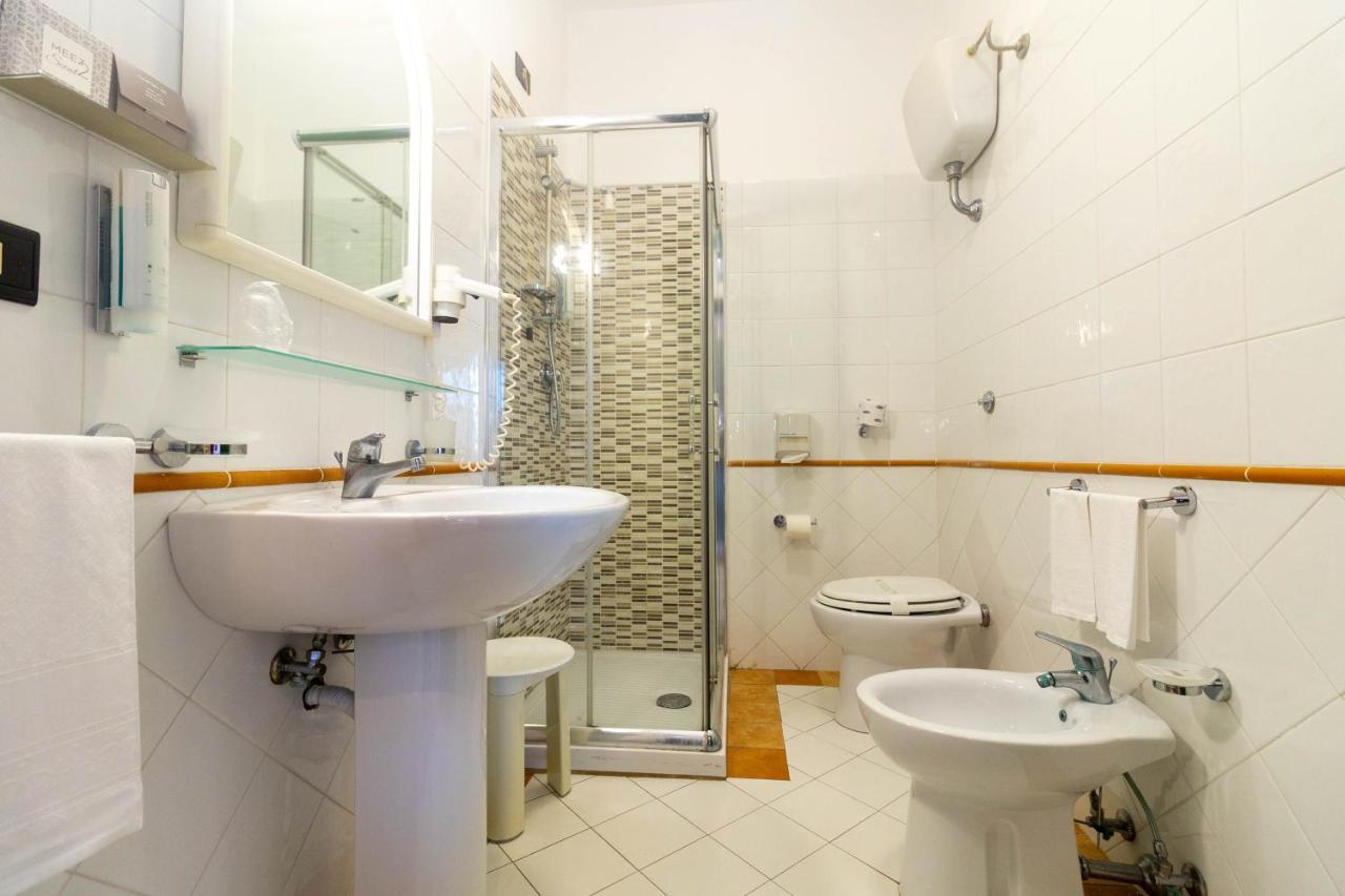 Hotel Federica Риаче-Марина Экстерьер фото