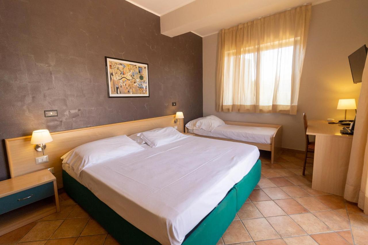 Hotel Federica Риаче-Марина Экстерьер фото