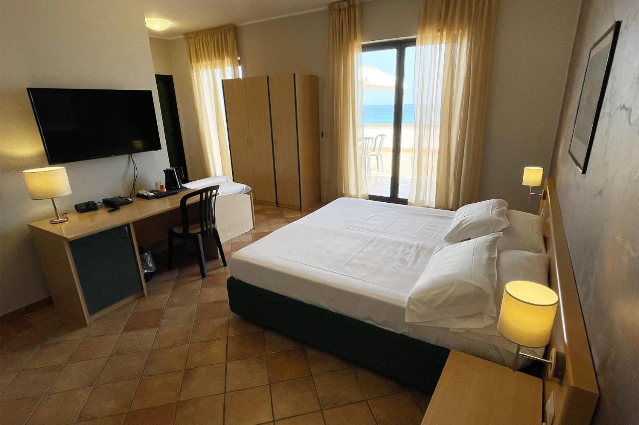 Hotel Federica Риаче-Марина Экстерьер фото